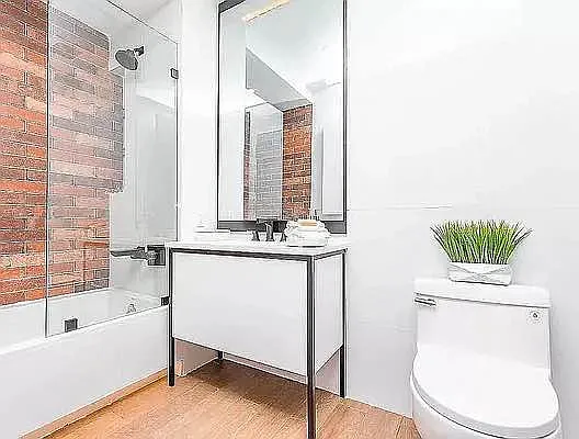 Rented by The KCI Group | media 51