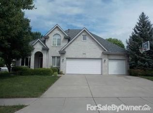 6032 Cross Creek Rd, Lincoln, NE 68516