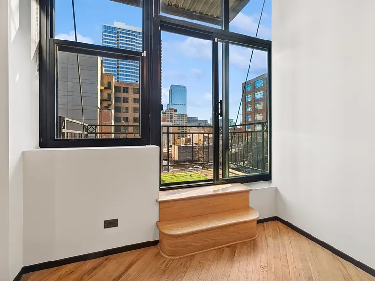 843 W Adams St #407 — Photo 12