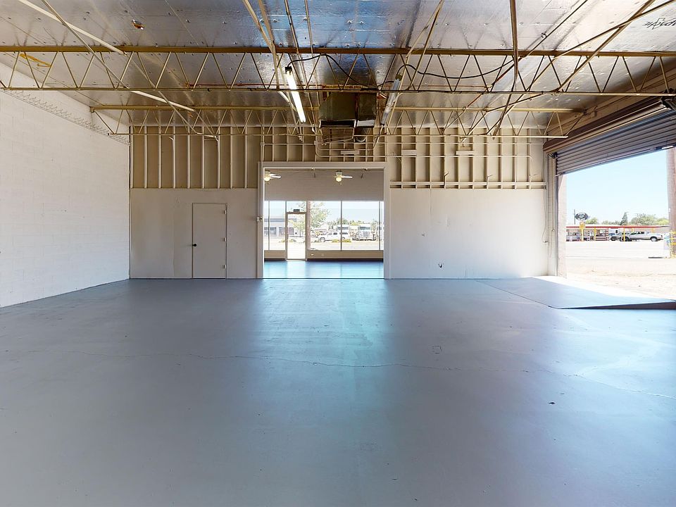 Building Photo 5