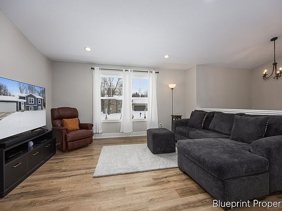 4th image of 3445 Gray Fox Ln