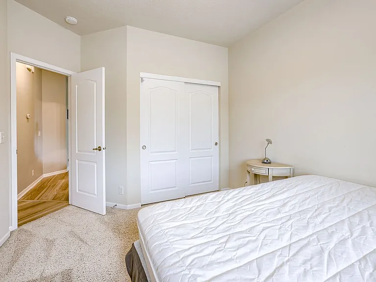 19155 Drexel Cir — Photo 15