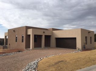 3 Via Prima, Santa Fe, NM 87507
