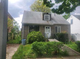 4912 167th St, Fresh Meadows, NY 11365