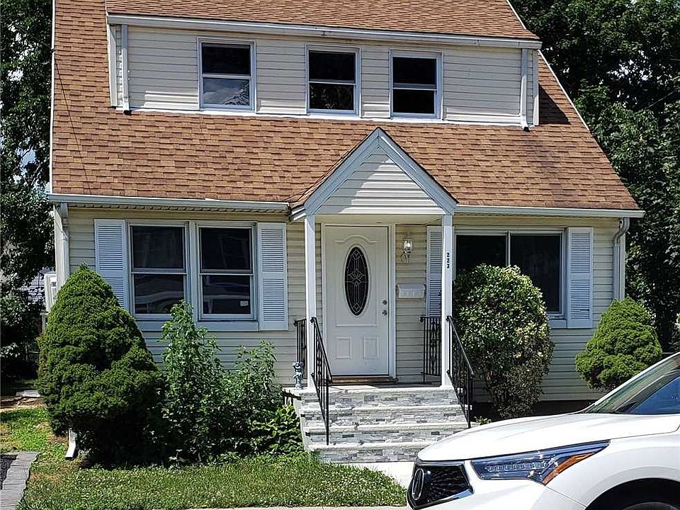 1st image of 223 Princeton St