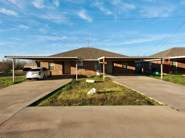 1525/1527 Old Jacksboro Rd #1 & 2, Graham, TX 76450