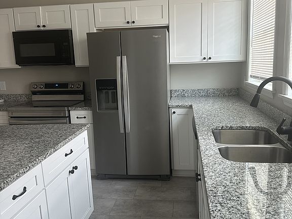 5th image of 298 Fremont Ave