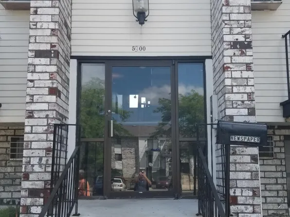 5910 16th St APT 202, Mount Pleasant, WI 53406