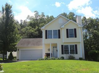 60 Meadow Brook Rd, Brookfield, CT 06804