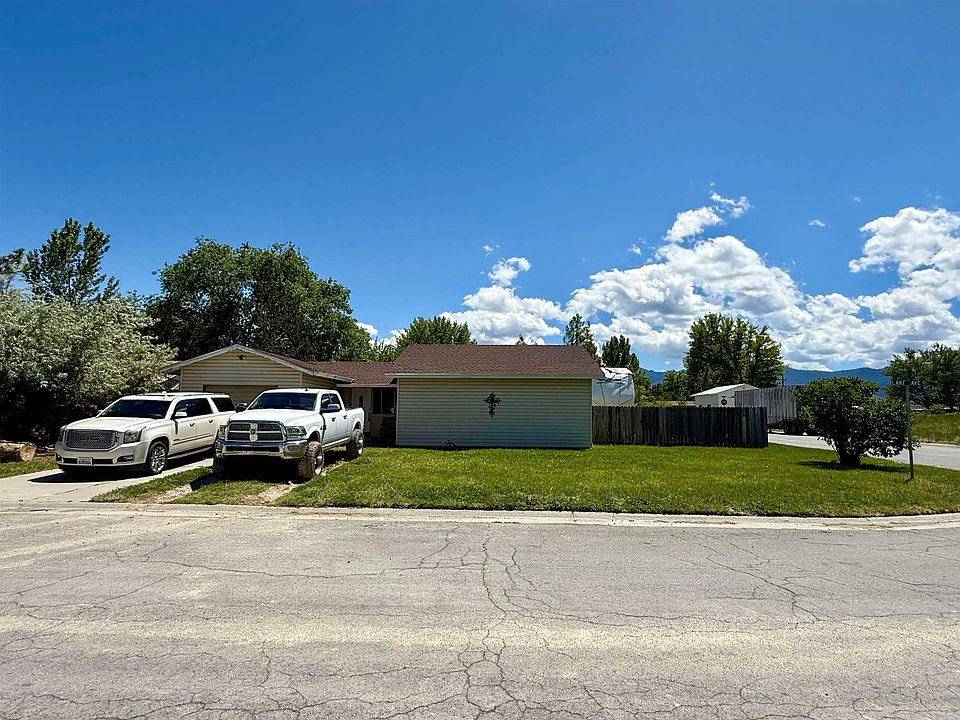 1st image of 709-880 Lake Ave
