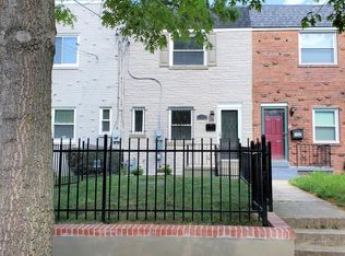 130 35th St NE, Washington, DC 20019