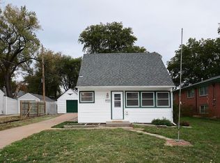 4526 Randolph St, Lincoln, NE 68510