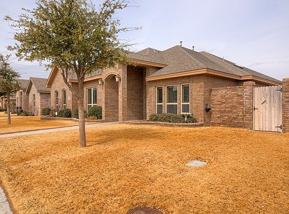 3rd image of 5808 Dunbarton Oaks Blvd