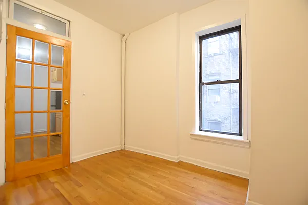 Rented by REAL New York | media 12