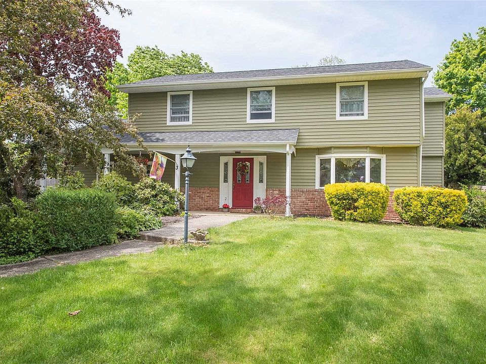 1st image of 3 Bruce Ln