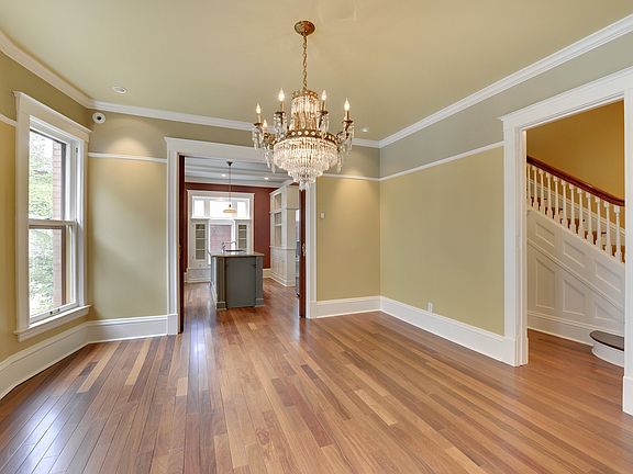 5th image of 1516 W 25th St