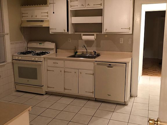 5th image of 413 N 12th St #1L