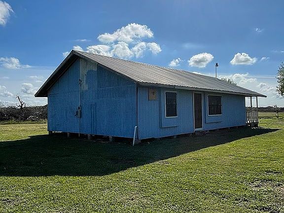 4th image of 7028 N Mile 5 #1/2