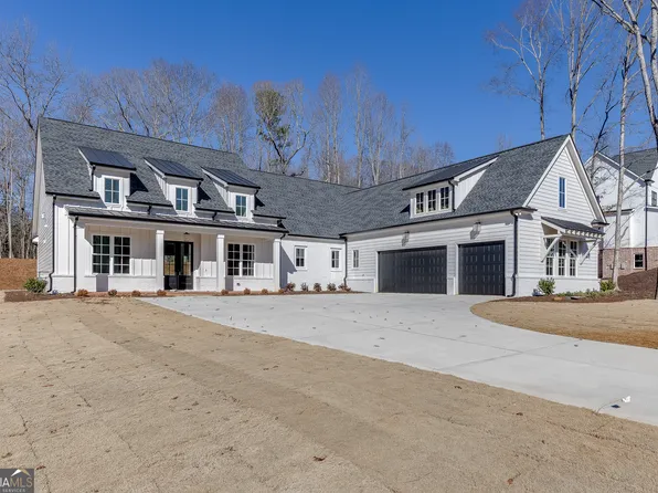 70 Gleneagles Way, Pendergrass, GA 30567