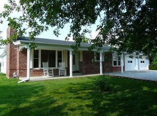 1697 Honda Rd, Sedalia, MO 65301