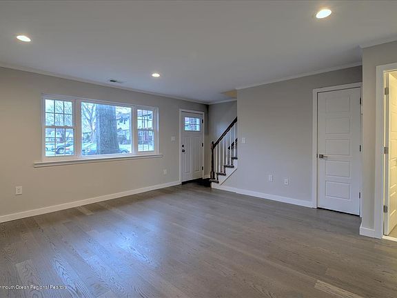 2nd image of 1374 Olivia Ct