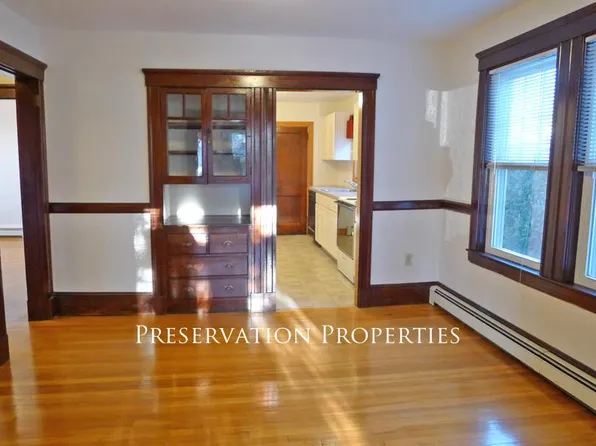 4 Derby Rd #1, Watertown, MA 02472