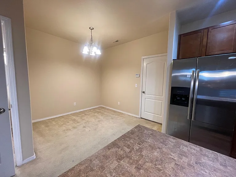 4717 Rowland Hts — Photo 19