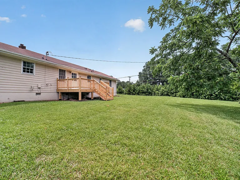 2591 Doc Hughes Rd — Photo 36
