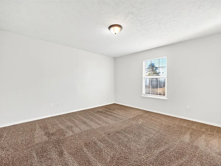 19014 Prairie Bluff Dr — Photo 35