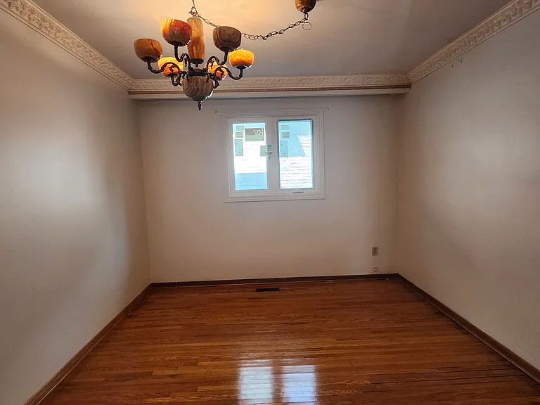 959 Huntingwood Dr S #MAIN — Photo 8