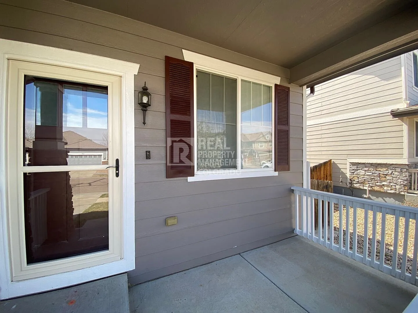 4 bed, 3.0 bath, 2596 sqft, $3,099 — Photo 2