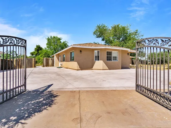 16972 Monreal Rd, Madera, CA 93636
