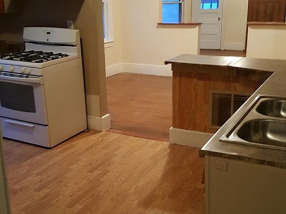 3rd image of 606 Burnet Avenue # Fl 2nd