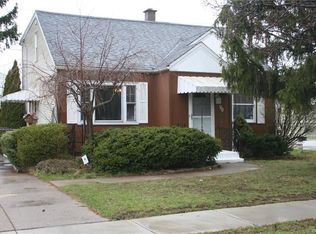 90 Carol Dr, Buffalo, NY 14215
