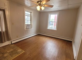 10 Berlin St, Spring Grove, PA 17362