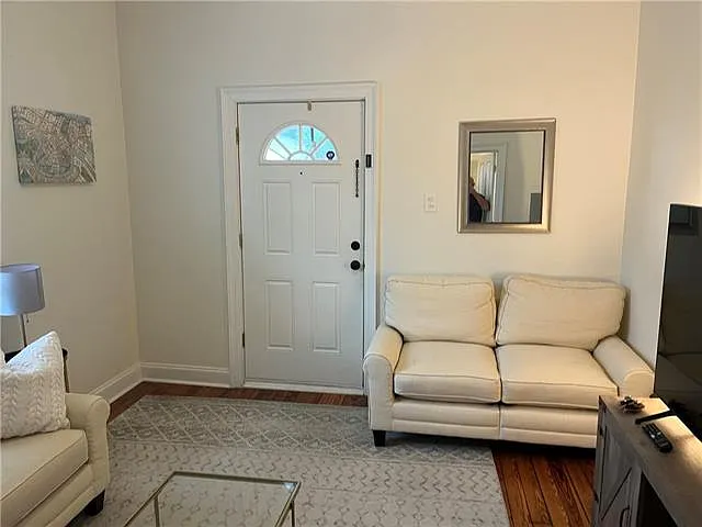 510 Pink St — Photo 3