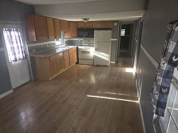 5th image of 6515 Cathy Dr