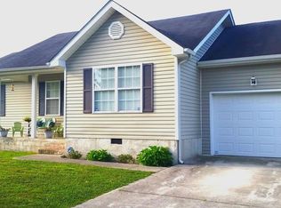 314 Pinewood Dr, Rock Spring, GA 30739