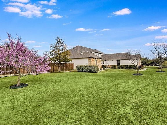 3rd image of 12701 Bismark Dr