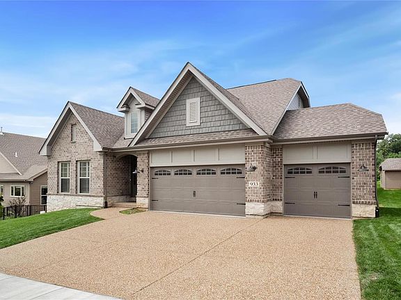 2nd image of 933 Grand Reserve Dr