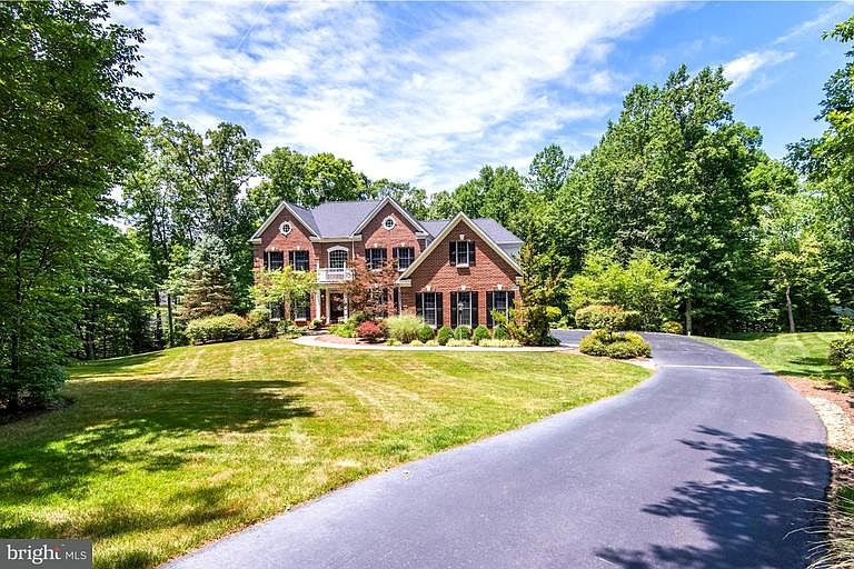 1st image of 8400 Cardinal Rose Ct