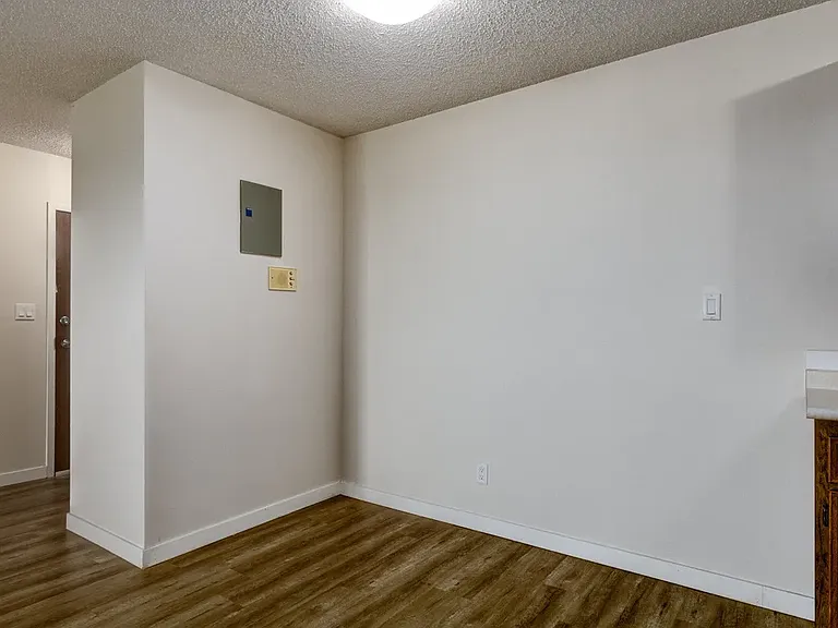 305 Fietz St — Photo 14