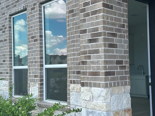 2716 Grove Crest Dr, Rosenberg, TX 77469