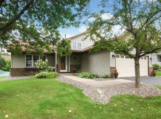 1114 Silverwood Rd, Woodbury, MN 55125
