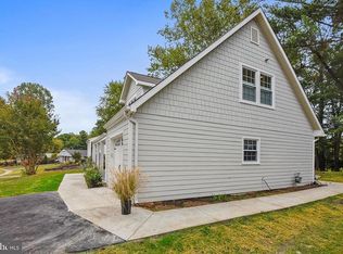 13107 Melrae Ct, Fairfax, VA 22033