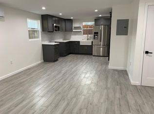 7231 Enfield Ave #B, Reseda, CA 91335