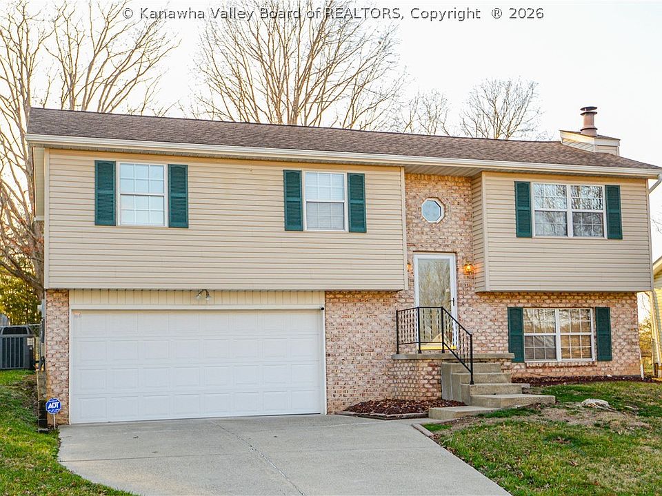 1st image of 410 Carriage Way