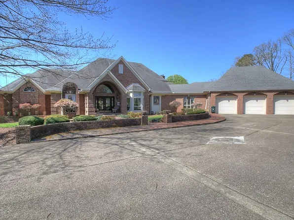 135 Greenbriar Rd, London, KY 40741