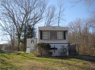 363 Chesterfield Rd, Oakdale, CT 06370