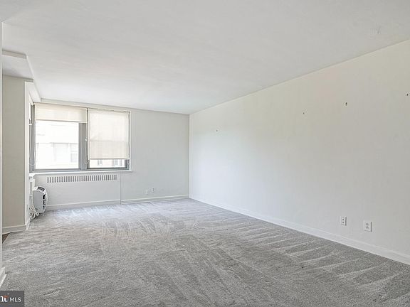 3rd image of 2601 Pennsylvania Ave APT 425